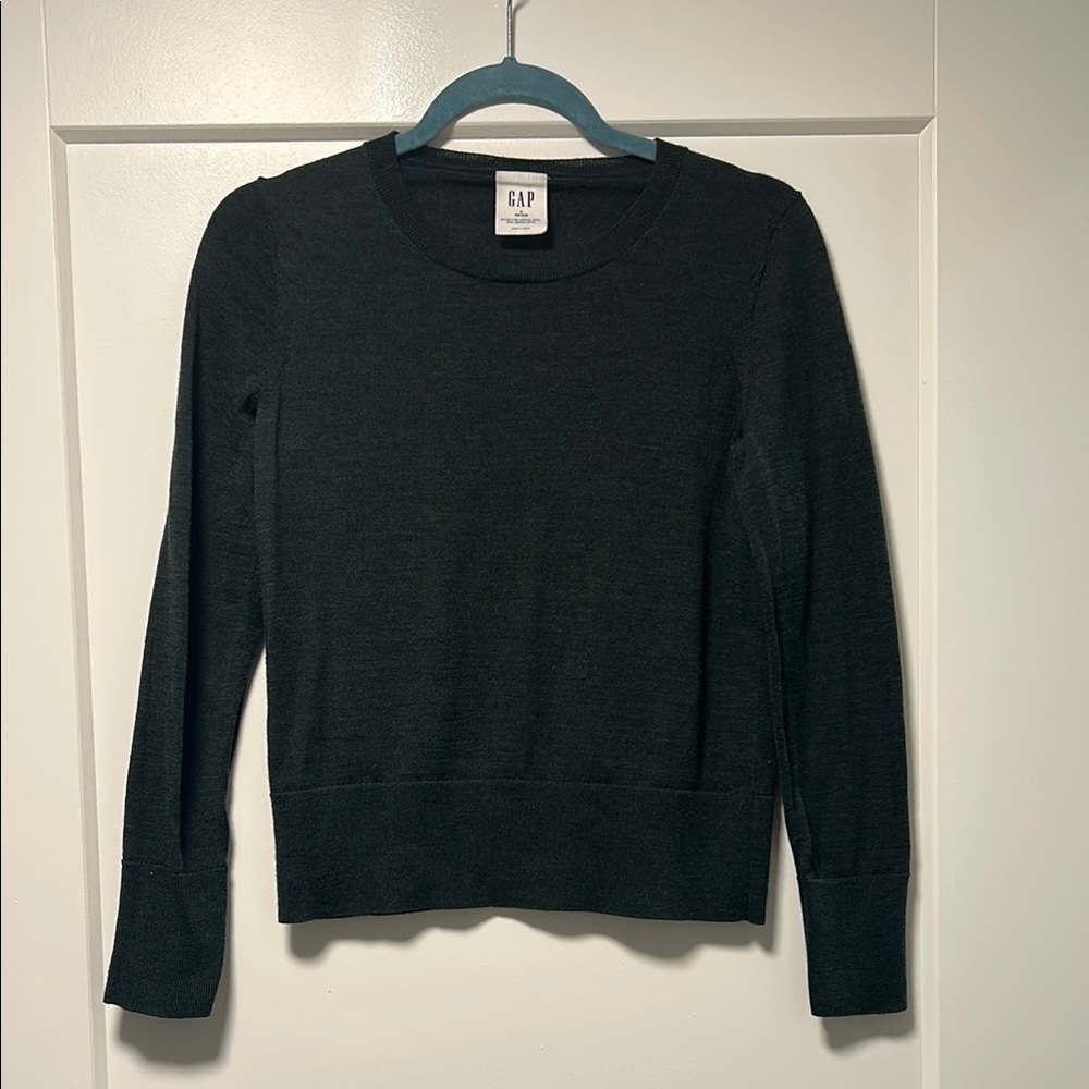 GAP Charcoal Long Sleeve Top